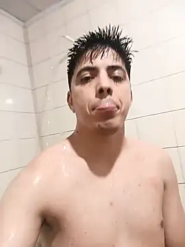 Snapshot of Fiel77 chatting on 09-10-25, 11:49 Fiel77 online show from 09-10-25, 11:49