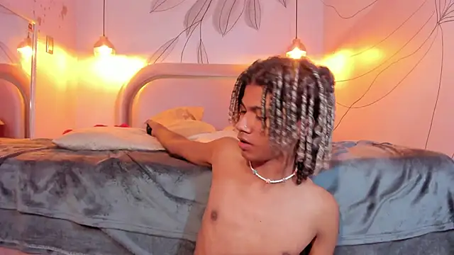 Maxim-Walker online show from 02-12-25, 06:08