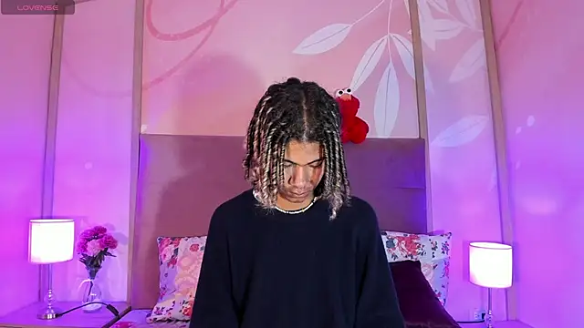 Maxim-Walker online show from 02-25-25, 03:31