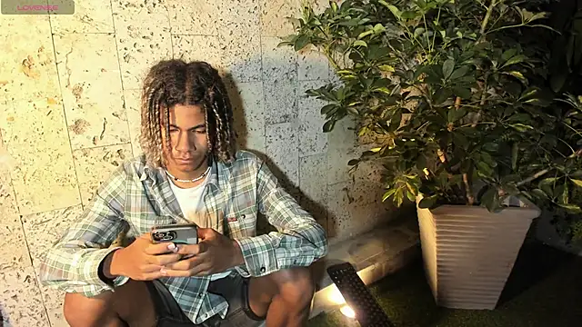 Maxim-Walker online show from 03-08-25, 03:17