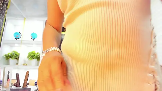 AmberNix online show from 02-01-25, 01:30