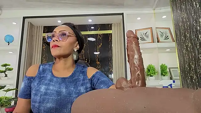 AmberNix online show from 04-08-26, 01:55