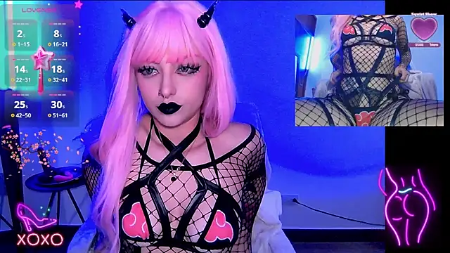 HollyDominic online show from 02-05-25, 05:20