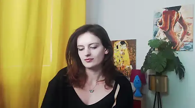 juicyNadine online show from 12-17-24, 09:28