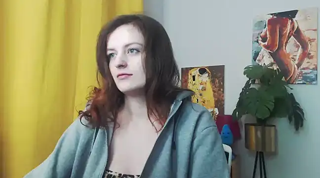 juicyNadine online show from 12-18-24, 06:21