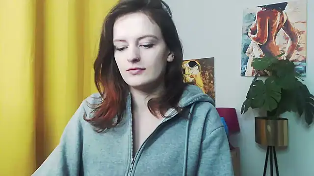 juicyNadine online show from 12-19-24, 06:23