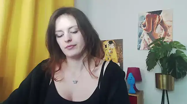 juicyNadine online show from 01-22-25, 12:27