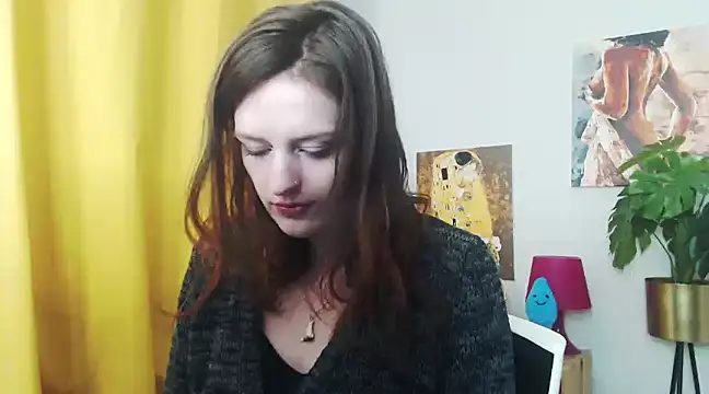 juicyNadine online show from 01-27-25, 06:41