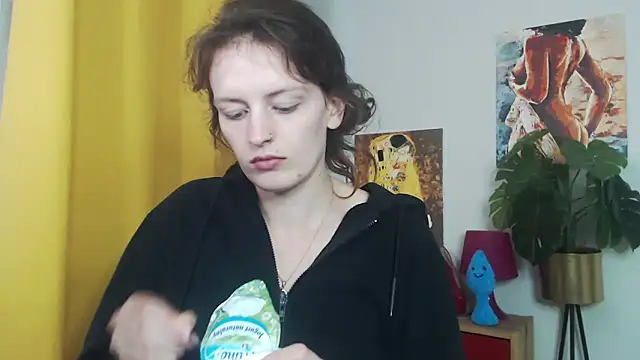 juicyNadine online show from 09-16-25, 04:35