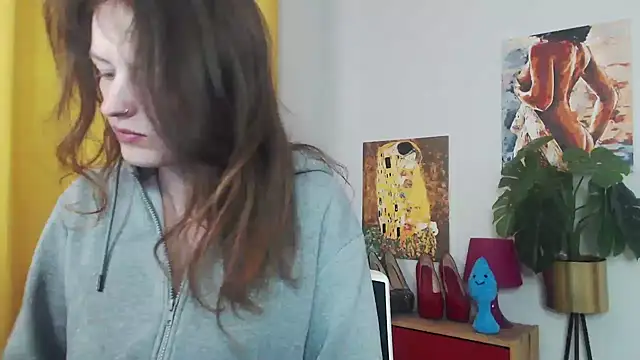 juicyNadine online show from 09-24-25, 04:49