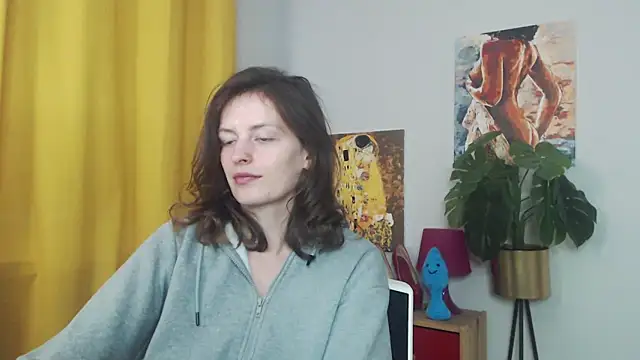 juicyNadine online show from 09-29-25, 05:01