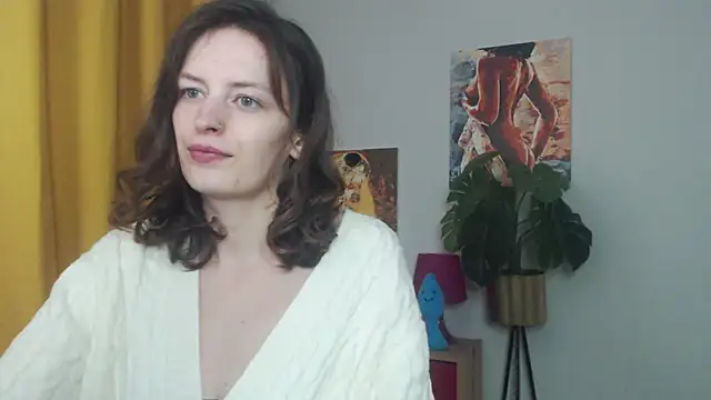 juicyNadine online show from 10-13-25, 04:34