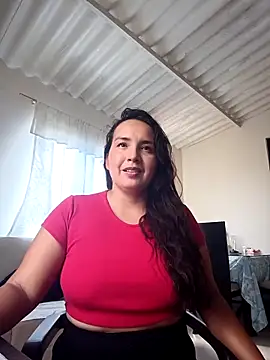 Snapshot of allison-dreams chatting on 02-14-25, 07:33 allison-dreams online show from 02-14-25, 07:33