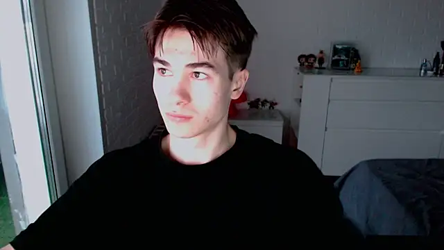 MarkusDean online show from 11-06-25, 04:24