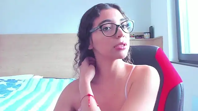 uniquerossie online show from 10-16-25, 08:59