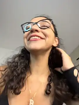 uniquerossie online show from 02-18-26, 07:26