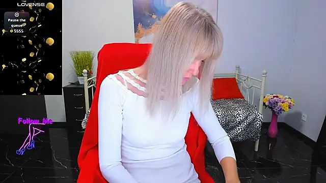 Snapshot of Anita_Tayson chatting on 10-29-25, 07:10 Anita Tayson online show from 10-29-25, 07:10