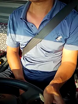 Vanilahirl online show from 10-28-25, 08:07