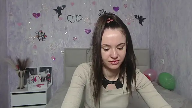 KaraCriegs online show from 02-05-25, 01:58