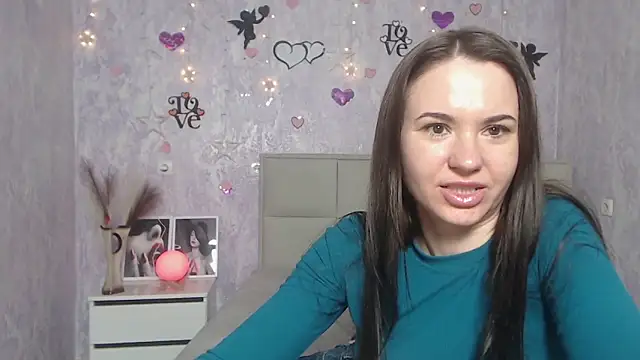 KaraCriegs online show from 03-10-25, 12:29