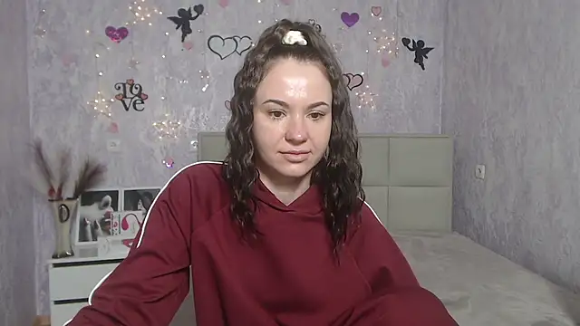 KaraCriegs online show from 03-12-25, 09:35