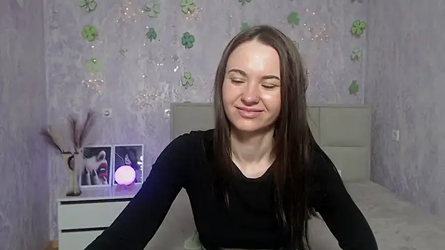 KaraCriegs online show from 03-22-25, 09:21