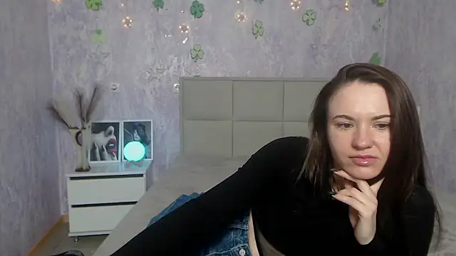 KaraCriegs online show from 03-23-25, 12:26