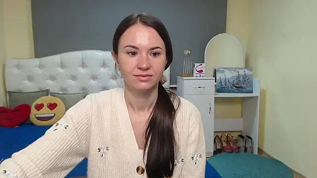 KaraCriegs online show from 11-11-25, 06:41