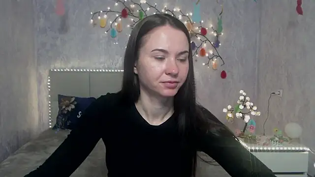 KaraCriegs online show from 04-11-26, 05:17