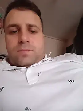 LucianM6 online show from 11-20-25, 07:19