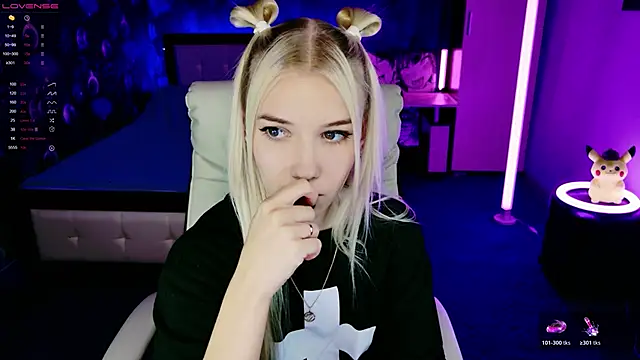 Snapshot of ShhhO_O chatting on 11-02-25, 03:58 ShhhO O online show from 11-02-25, 03:58