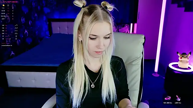 Snapshot of ShhhO_O chatting on 12-01-25, 04:56 ShhhO O online show from 12-01-25, 04:56