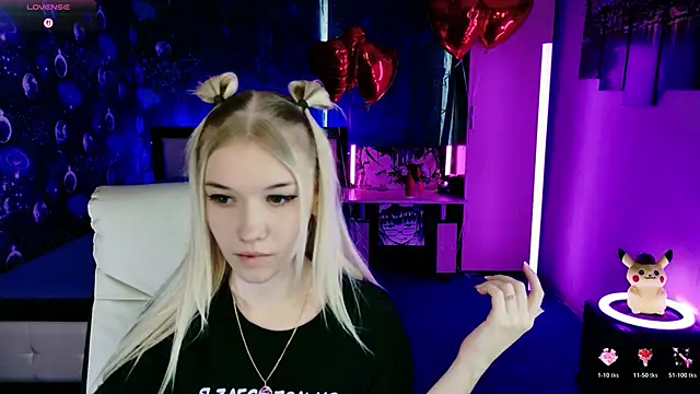 Snapshot of ShhhO_O chatting on 02-13-26, 12:45 ShhhO O online show from 02-13-26, 12:45