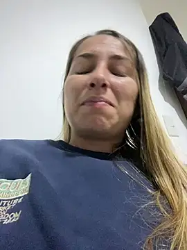 Iris love18 online show from 02-13-25, 01:08