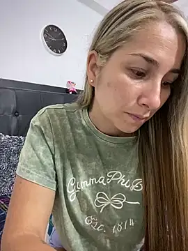 Iris love18 online show from 03-14-25, 01:48