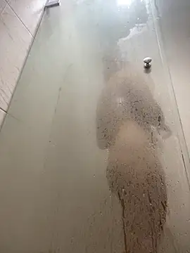 Iris love18 online show from 10-25-25, 12:07