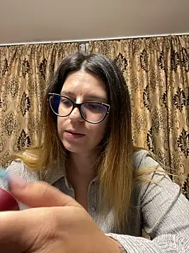 NadiraNoor online show from 10-17-25, 09:39