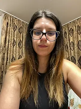 NadiraNoor online show from 02-15-26, 10:39