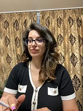 Snapshot of NadiraNoor chatting on 05-14-26, 03:24 NadiraNoor online show from 05-14-26, 03:24