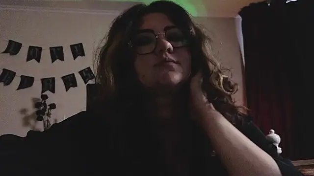 Laura Karamazov online show from 02-16-26, 09:27