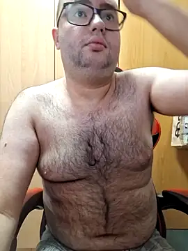 Javier bear online show from 10-06-25, 08:45