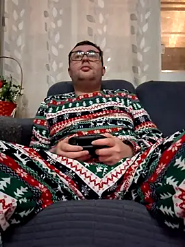 Javier bear online show from 02-16-26, 10:17