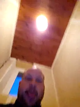 Snapshot of destructeur6 chatting on 03-24-26, 06:24 destructeur6 online show from 03-24-26, 06:24