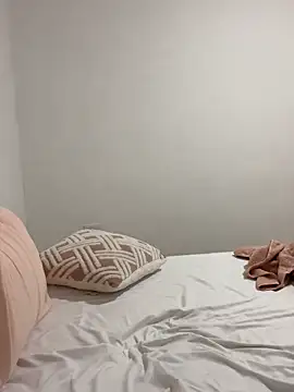 EmiliaCatalina online show from 09-24-25, 11:52