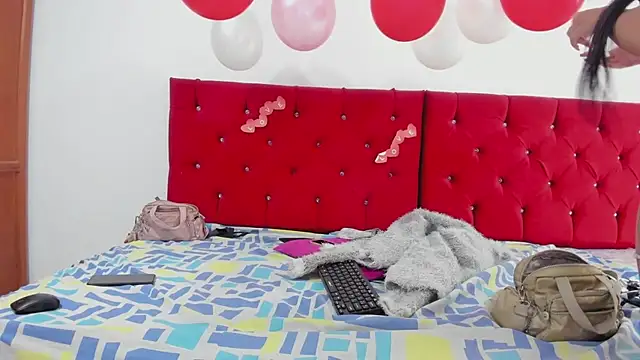 Snapshot of youlittle_perverts chatting on 02-19-25, 04:11 youlittle perverts online show from 02-19-25, 04:11