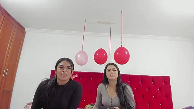 Snapshot of youlittle_perverts chatting on 02-22-25, 07:03 youlittle perverts online show from 02-22-25, 07:03