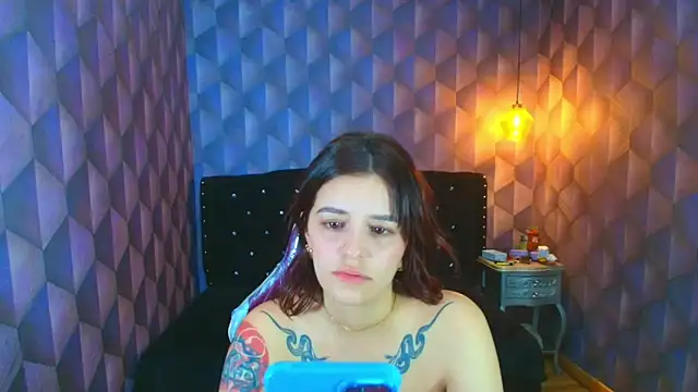 Snapshot of LiaHarryis chatting on 03-12-26, 07:20 LiaHarryis online show from 03-12-26, 07:20
