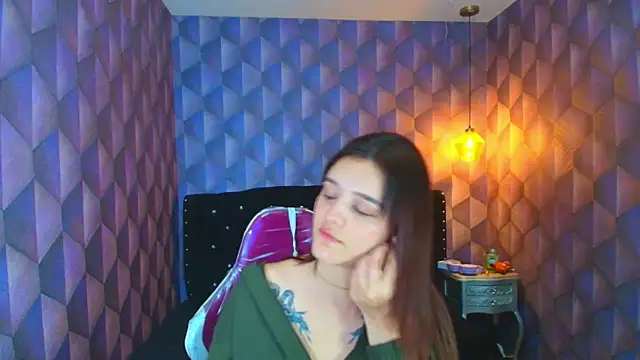 Snapshot of LiaHarryis chatting on 03-18-26, 03:59 LiaHarryis online show from 03-18-26, 03:59
