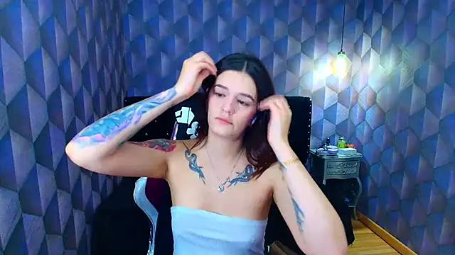 Snapshot of LiaHarryis chatting on 05-15-26, 07:10 LiaHarryis online show from 05-15-26, 07:10