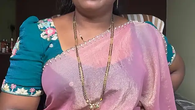 Snapshot of vani-09 chatting on 07-24-26, 06:00 vani-09 online show from 07-24-26, 06:00